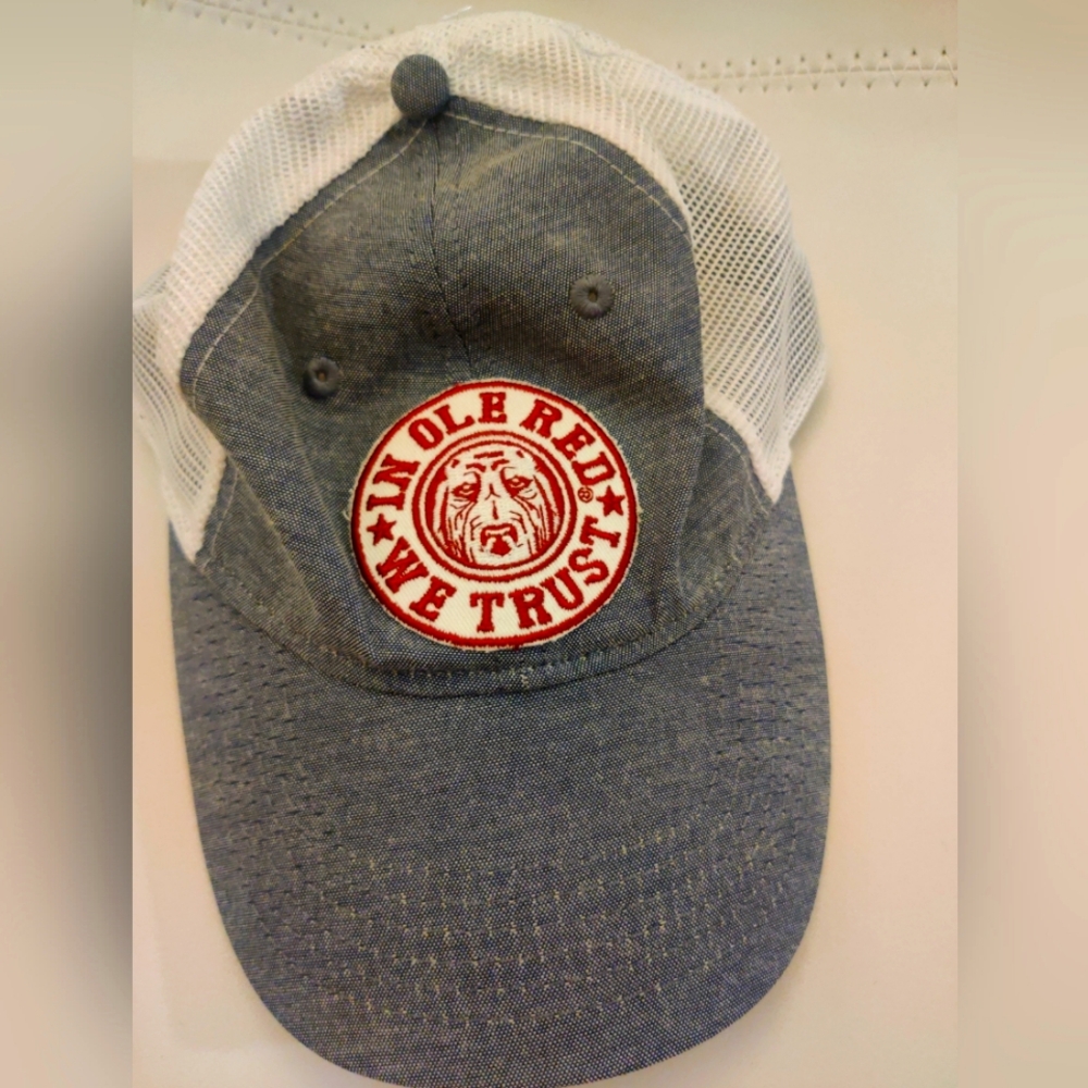 NWT Blake Shelton's Bar In Ole Red We Trust Gray and White Cap